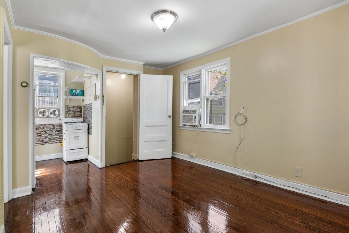 90 W 43rd St ##3 - Photo 4 of 4