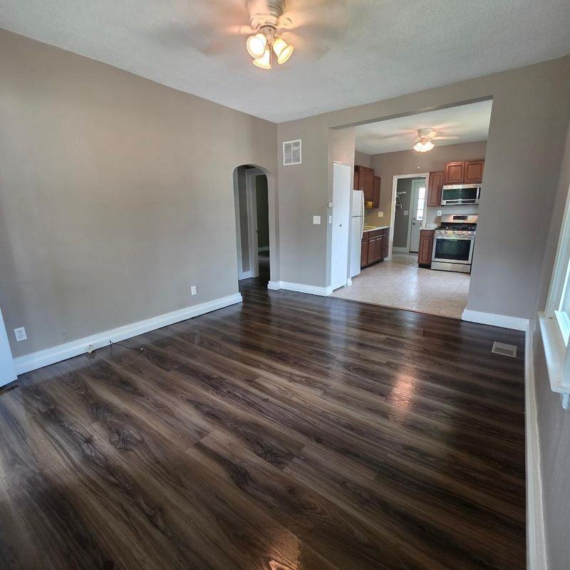 101 Vertrees Ct - Photo 7 of 8