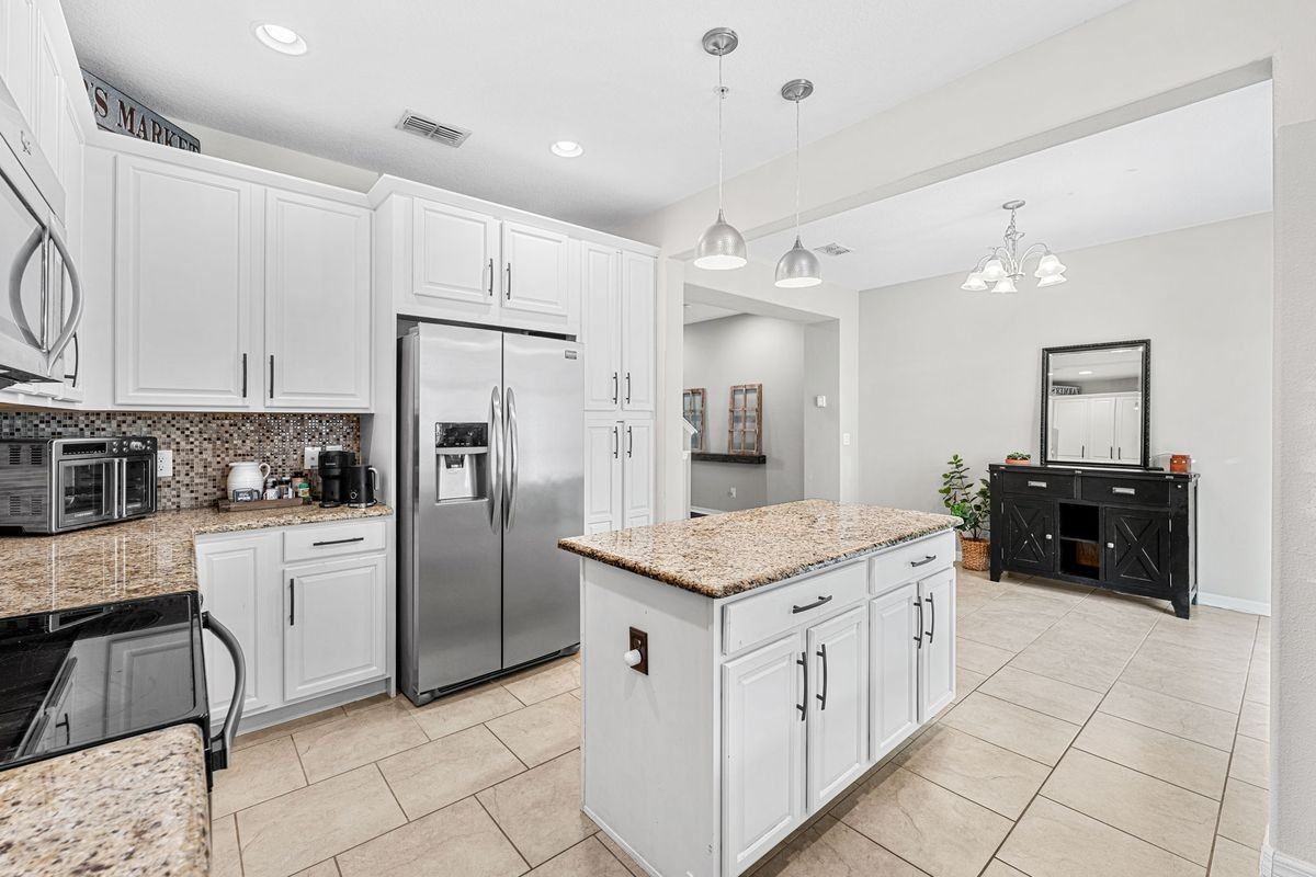 1380 Mill Stream Ln - Photo 4 of 16