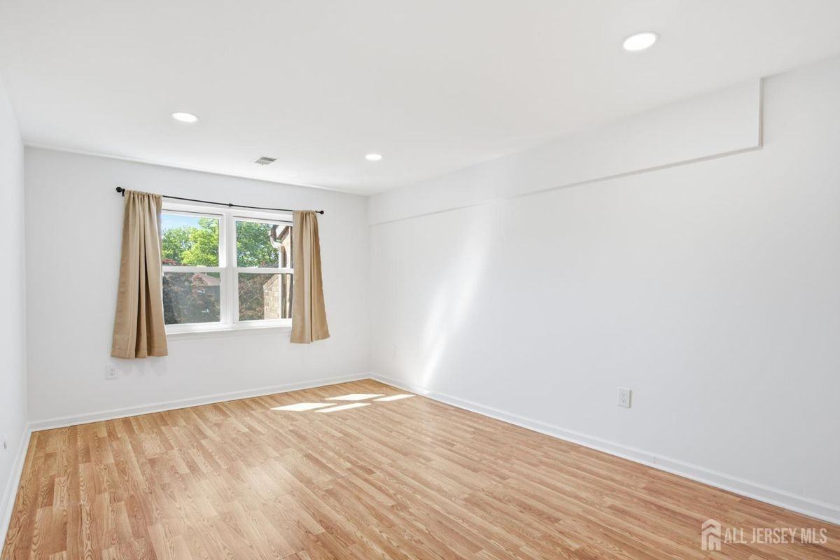 1719 Raspberry Ct - Photo 7 of 22