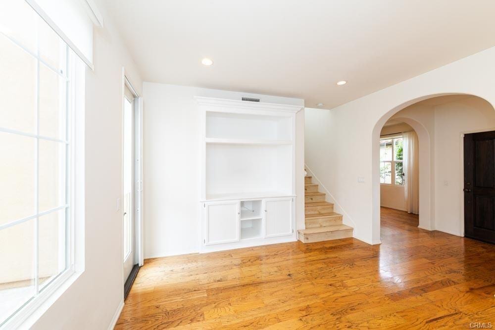 72 Chantilly - Photo 5 of 36