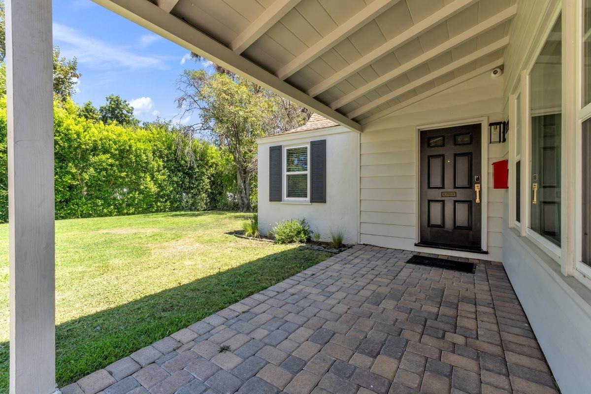 11944 Hesby St - Photo 3 of 50