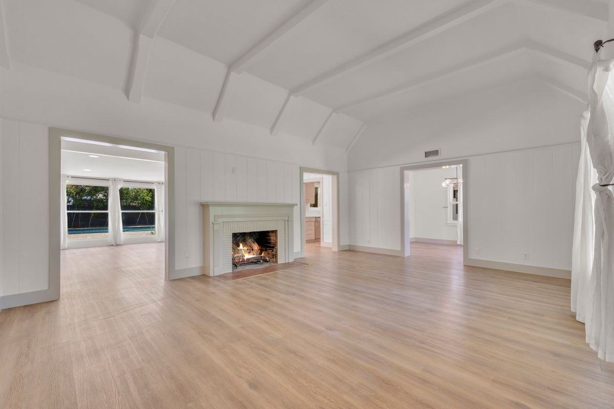 11944 Hesby St - Photo 5 of 50