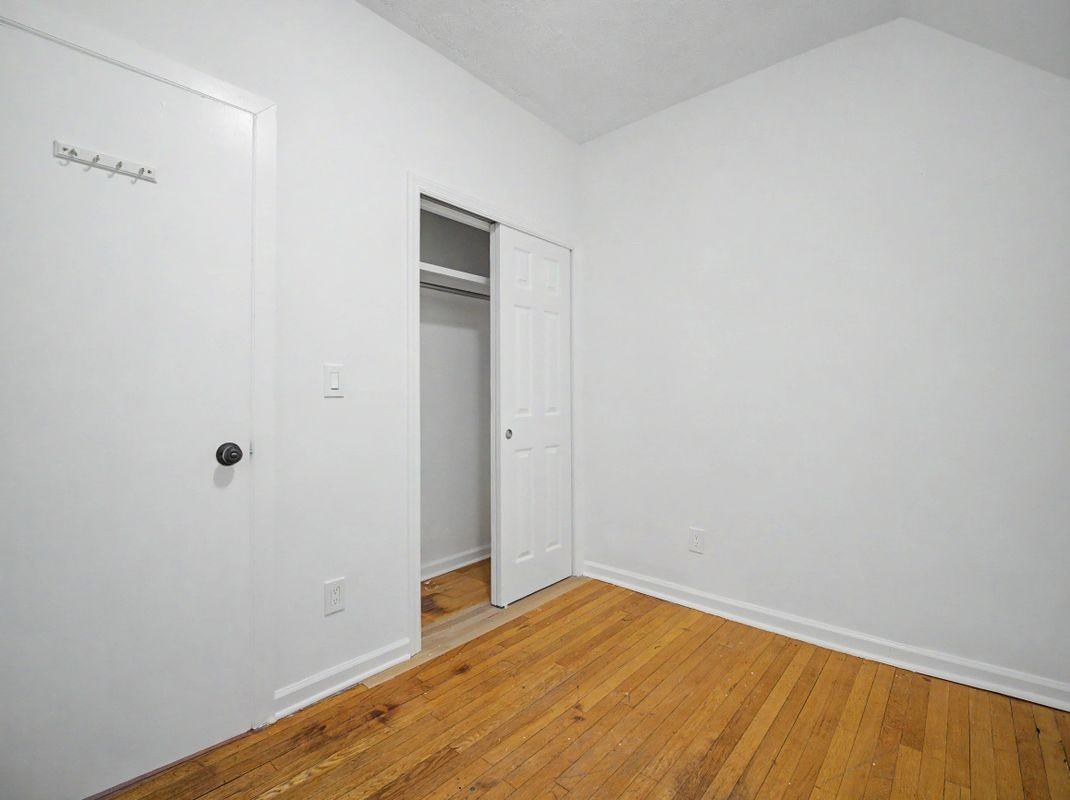 1872 North Ave - Photo 4 of 8