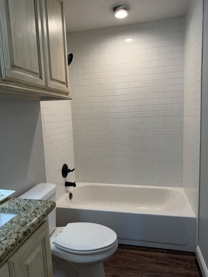 211 Railroad Ave - Photo 6 of 6