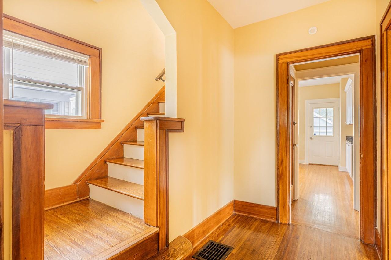 54 Seminole Way - Photo 4 of 34
