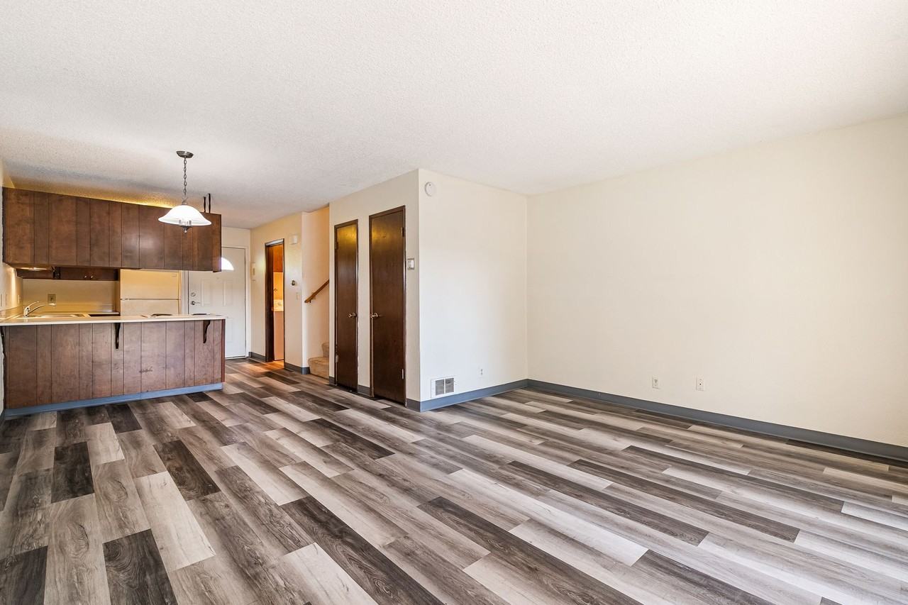 Holly Park Apartments in Ferndale - Photo 2 of 3