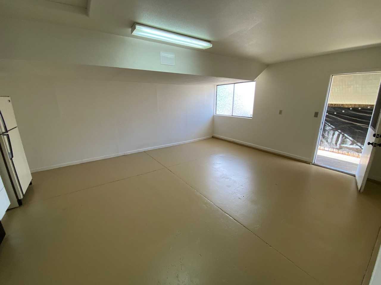 825 Raaberg Way - Photo 5 of 22