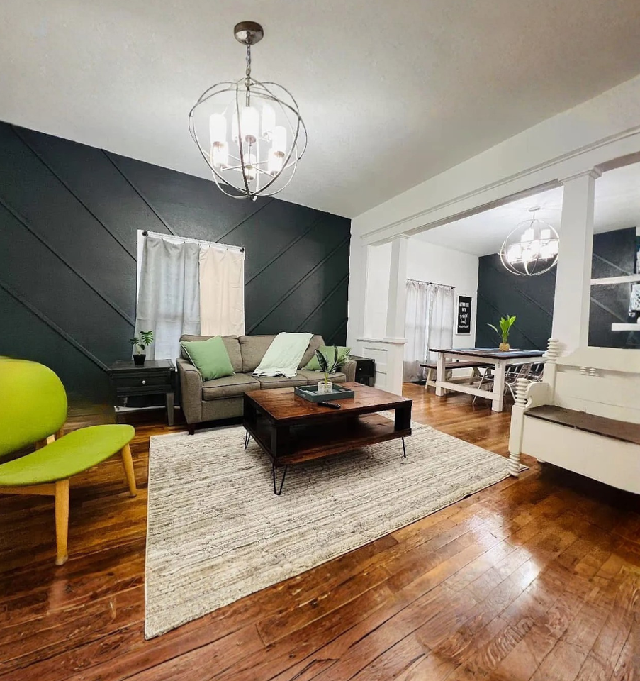 233 S Vine St - Photo 3 of 11