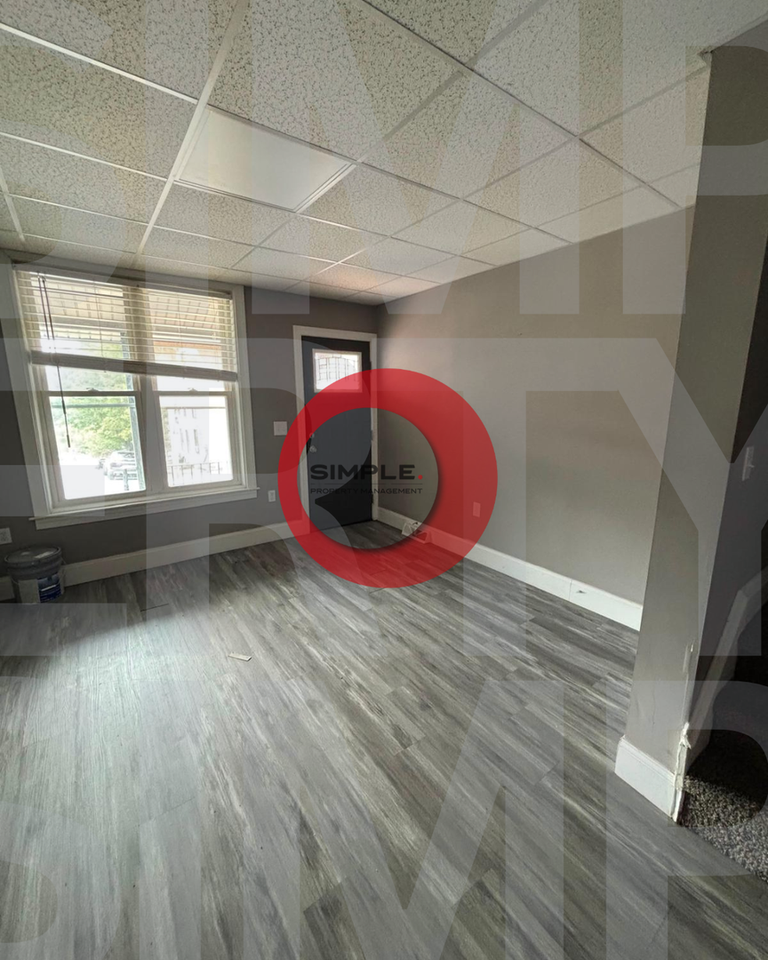 635 S 10th St - Photo 3 of 7