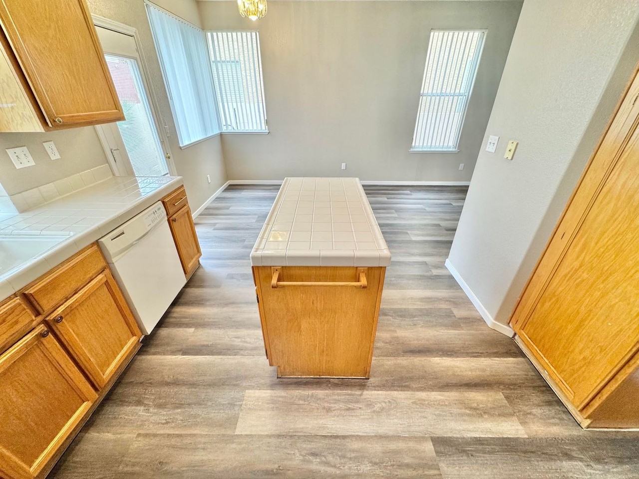 2241 Juniper Berry Dr - Photo 6 of 37