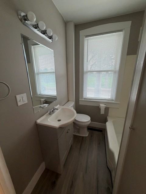 2123 Main St - Photo 6 of 10
