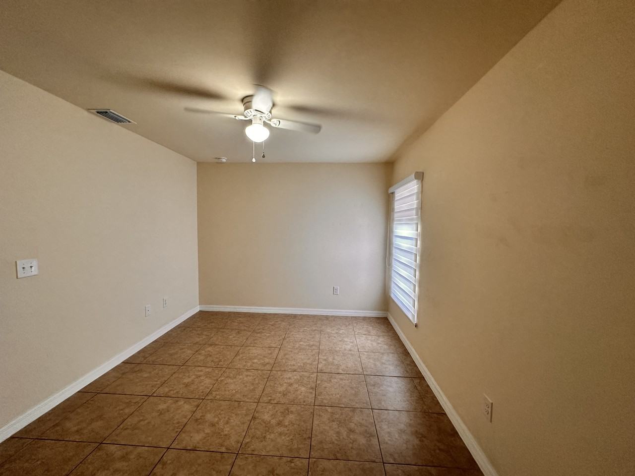 146 Sw 47th Ter - Photo 6 of 13