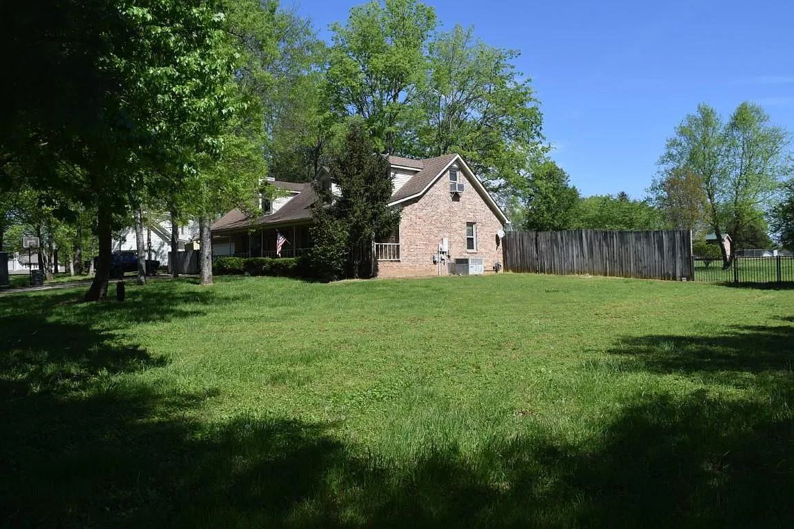 339 Alden Cove Dr - Photo 2 of 3