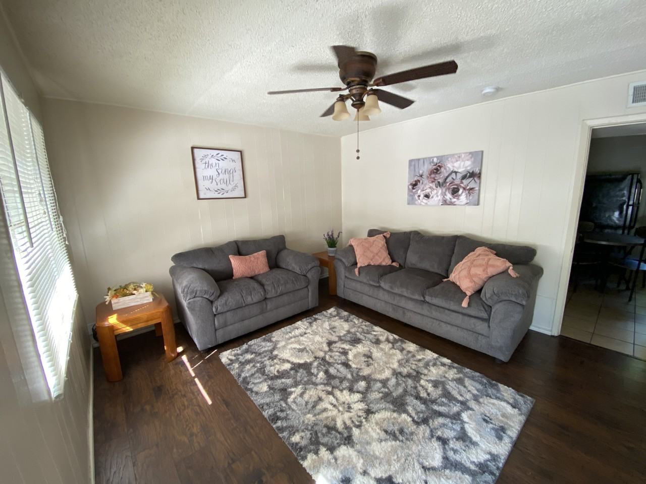 1050 W Allen Ave #1056 - Photo 2 of 6