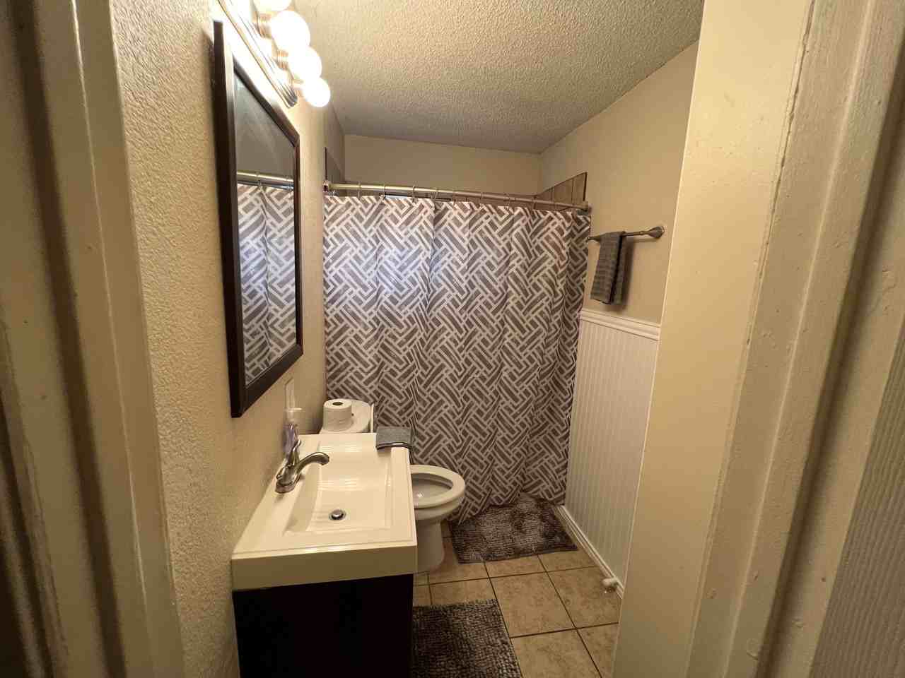 1050 W Allen Ave #1056 - Photo 4 of 6