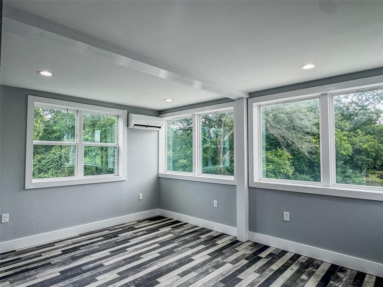 1232 Kennie Dr - Photo 6 of 20