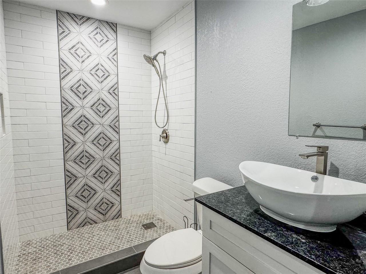 1232 Kennie Dr - Photo 7 of 20