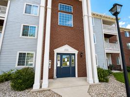 featured image of 2704 Bradford Commons Dr #201
