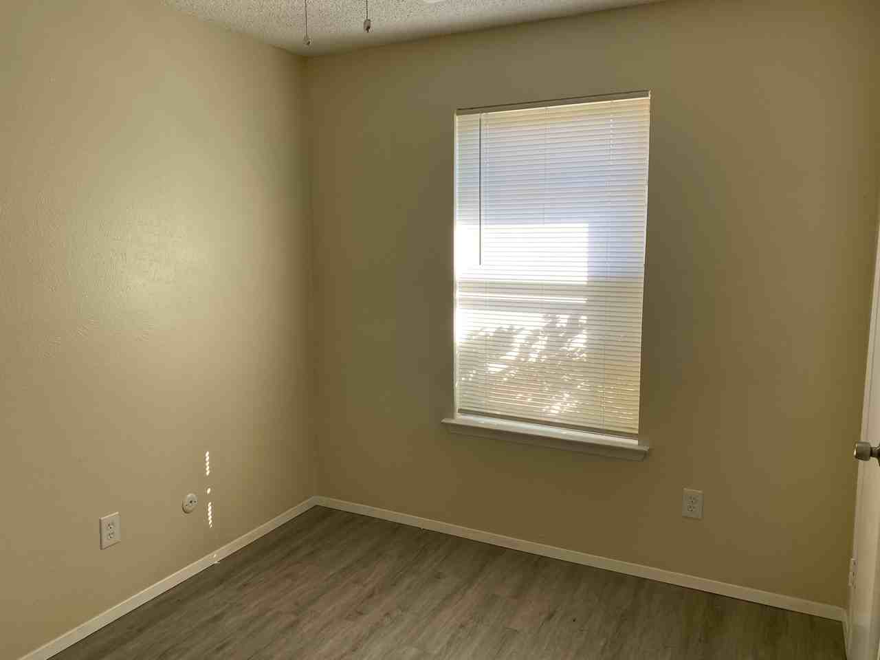 5808 Woodsetter Ln - Photo 2 of 9