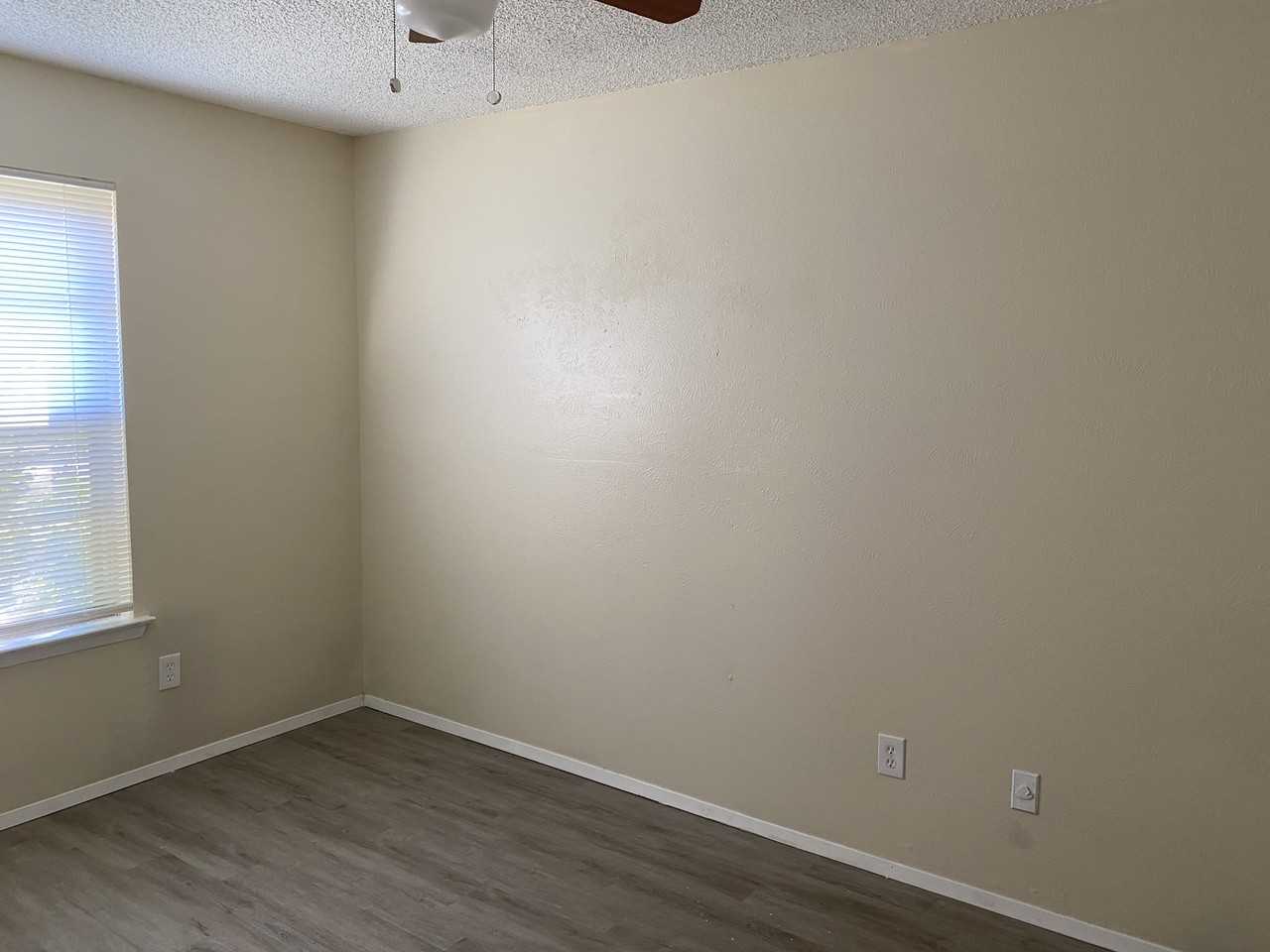 5808 Woodsetter Ln - Photo 6 of 9