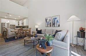 2200 Fallon Cir - Photo 4 of 35