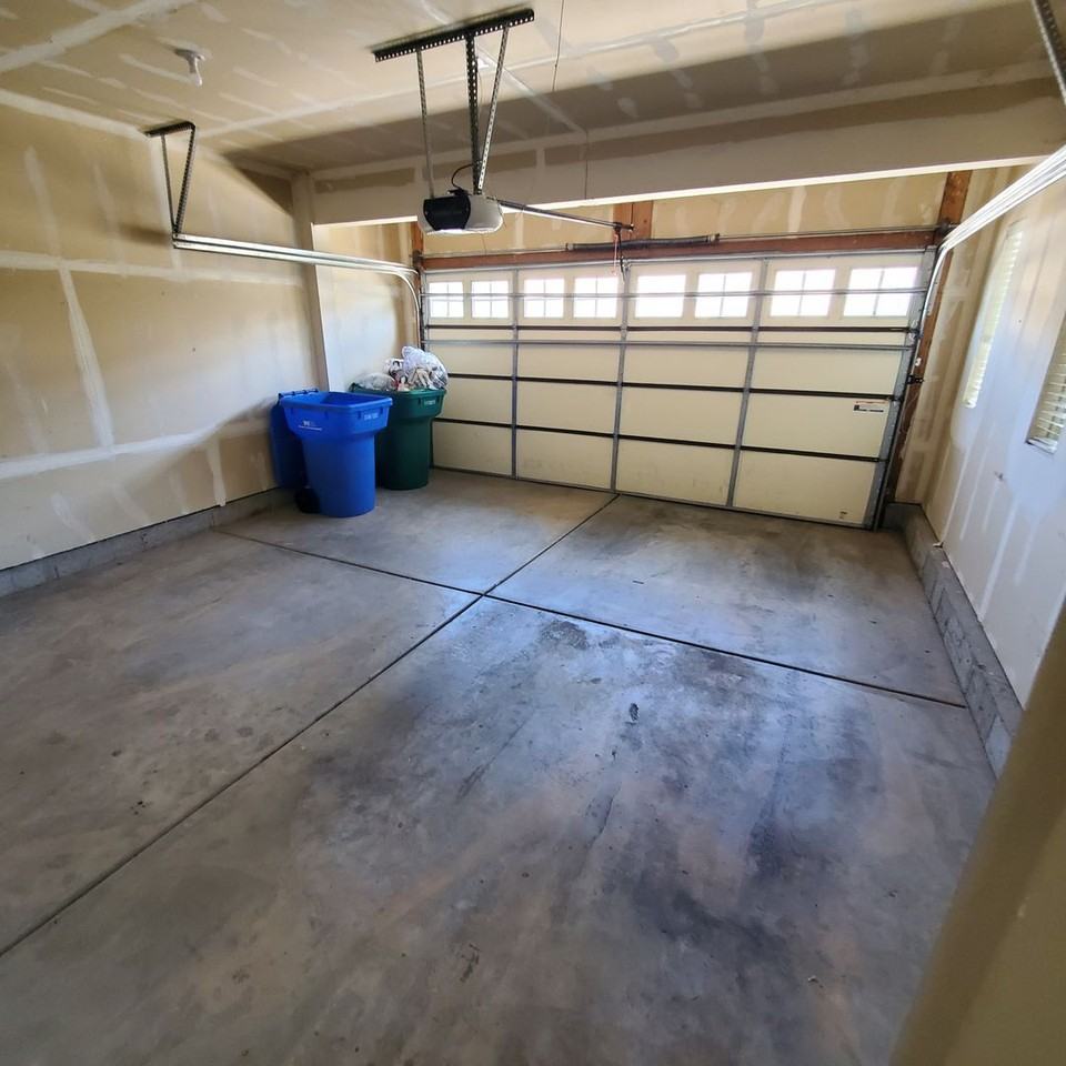 1785 W 815 S - Photo 4 of 27