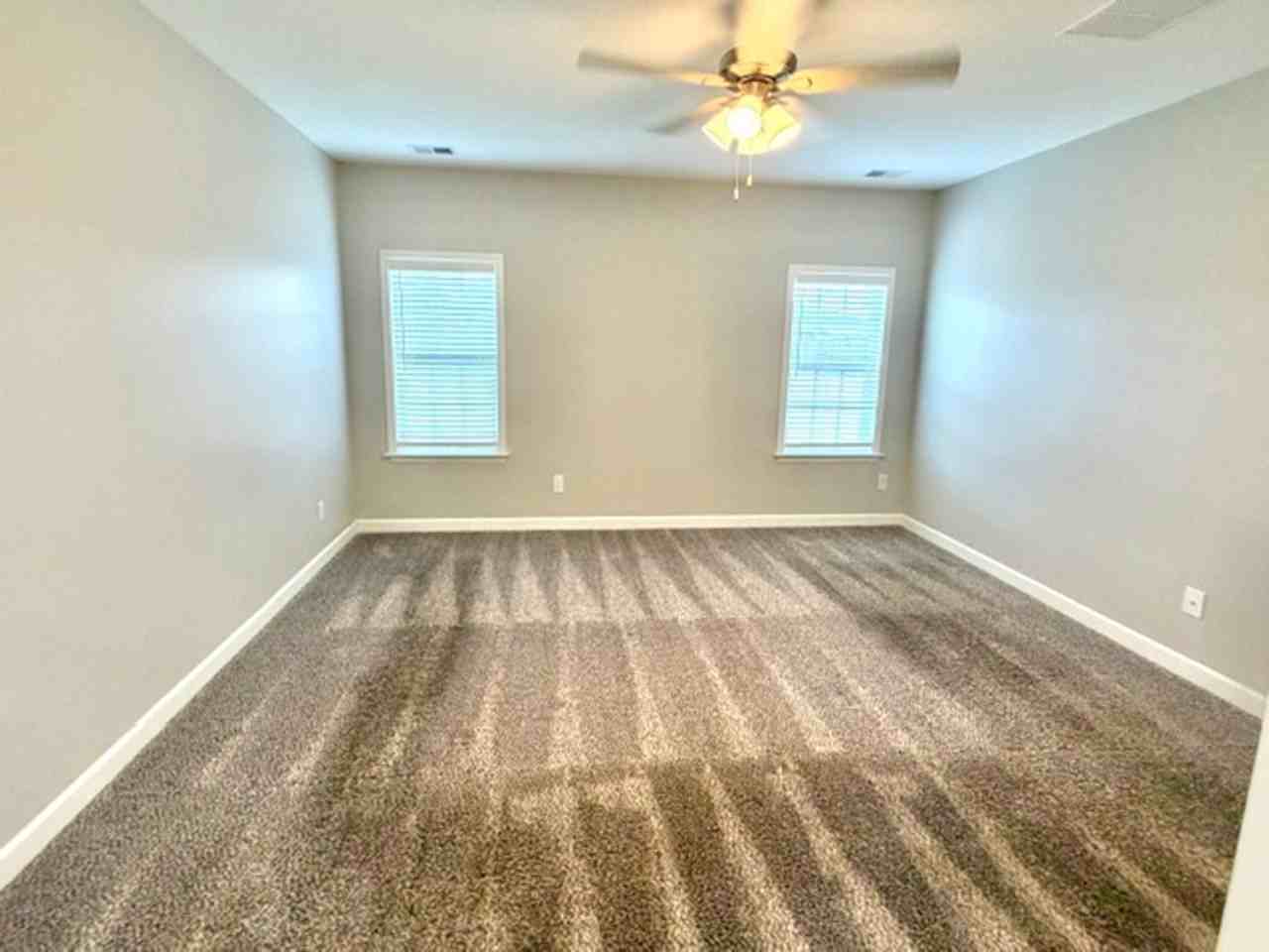 5440 Lakeside Cv - Photo 7 of 11