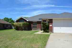 featured image of 2521 Creek Dr