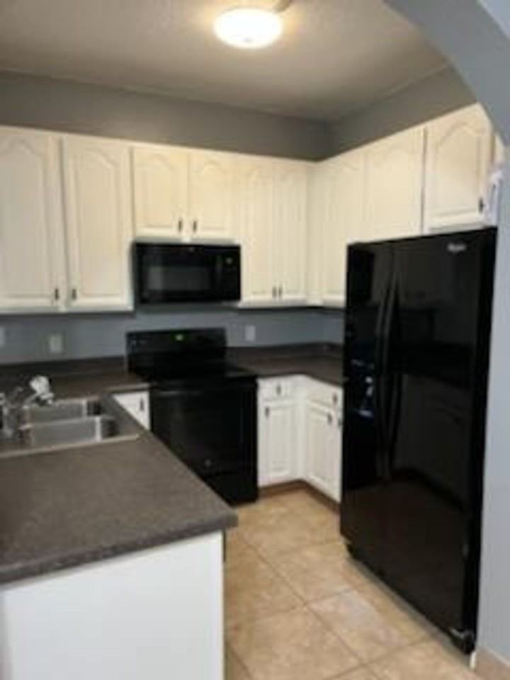 16171 Old Ash Loop - Photo 2 of 17