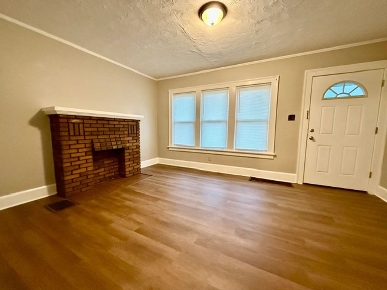 723 Wick Ave - Photo 4 of 9