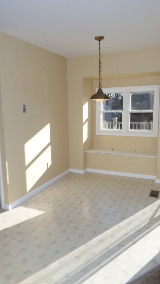 1103 St Michaels Ct - Photo 2 of 8