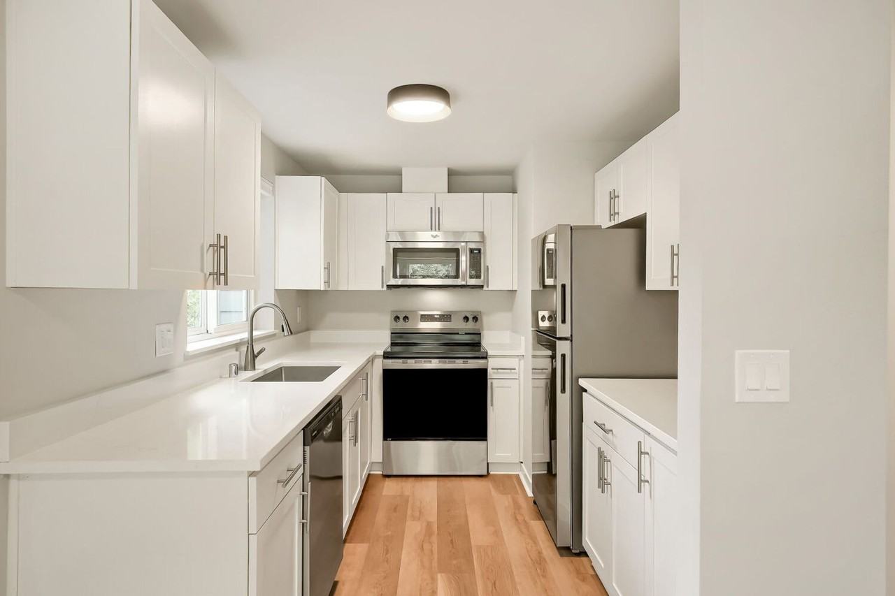 Martine Apartments - Photo 4 of 26