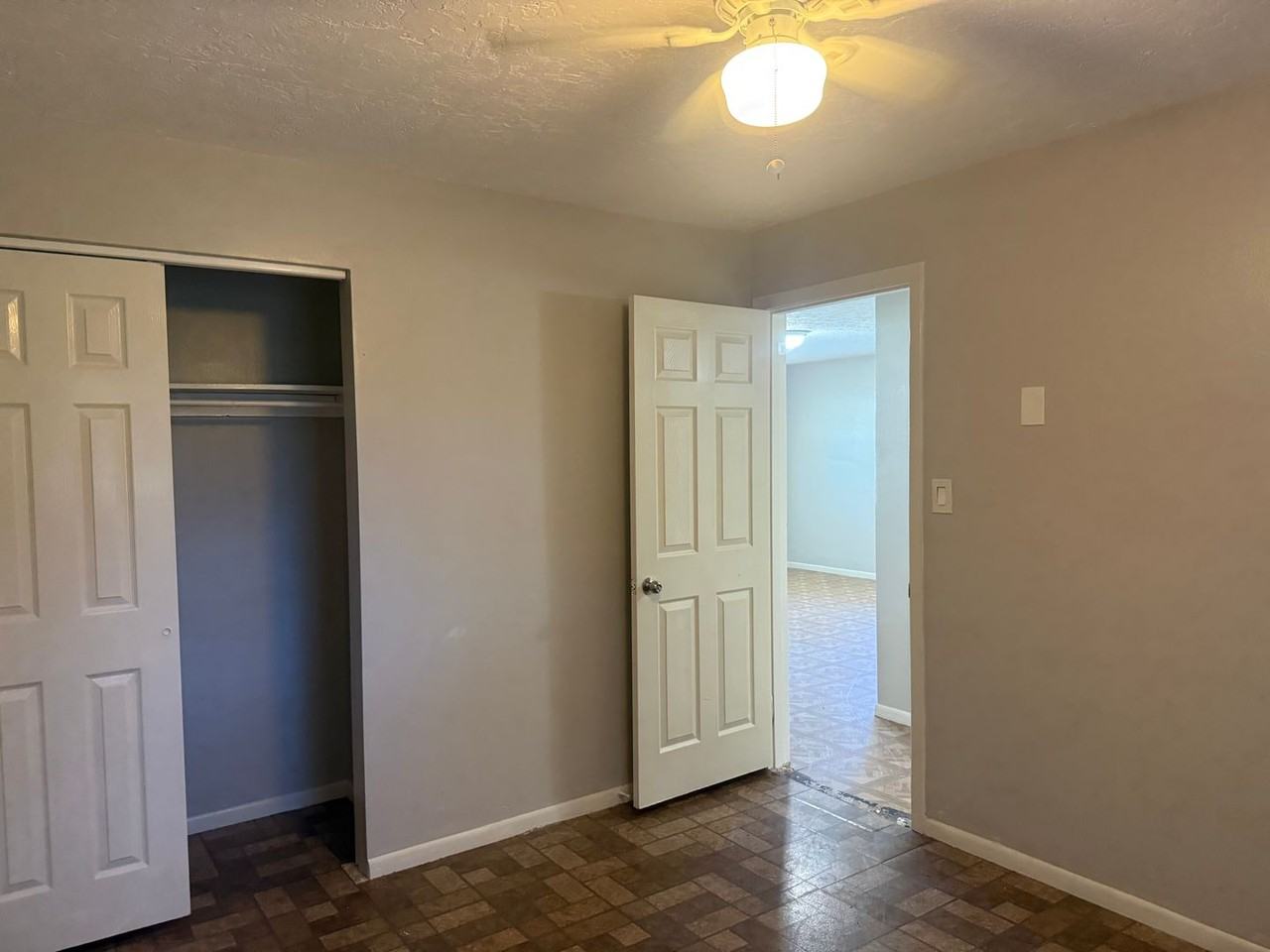 5005 19th St W - Photo 7 of 19