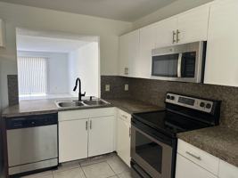 featured image of 931 Sw 20th Ct
