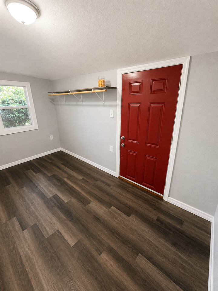 5225 11th St - Photo 7 of 11