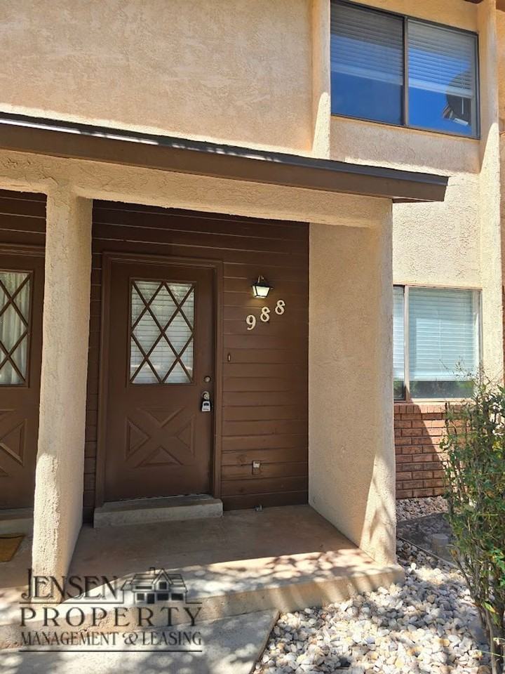 988 N 1725 W #49 - Photo 3 of 24