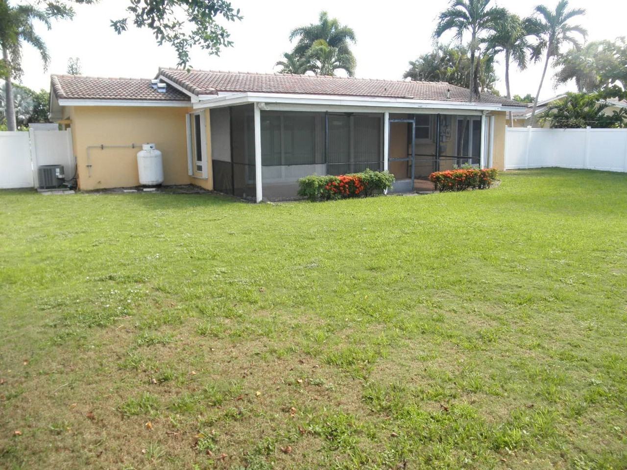 1154 W Camino Real - Photo 6 of 30