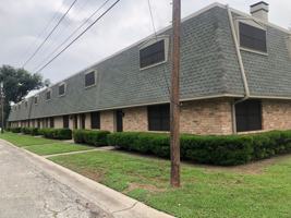 featured image of 1702 N Moody St