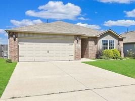 featured image of 6622 N 128th East Ave