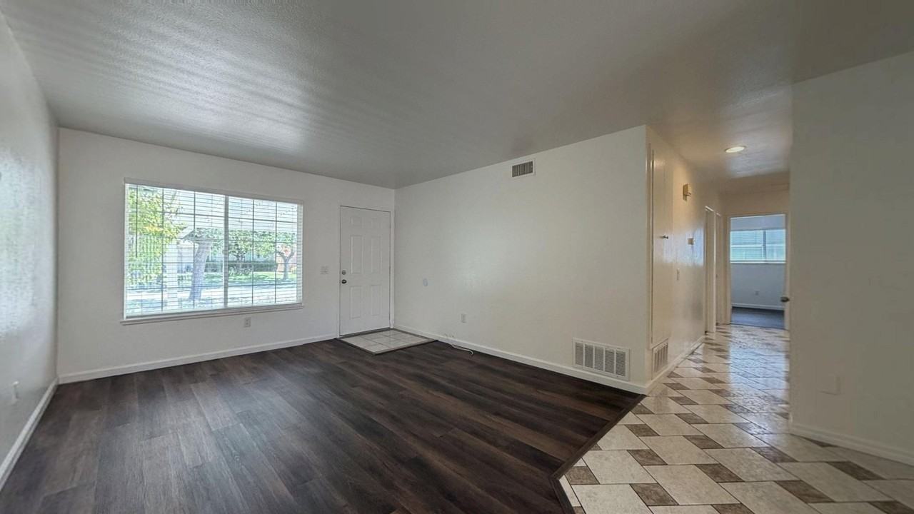 539 Hidalgo Ave - Photo 5 of 20