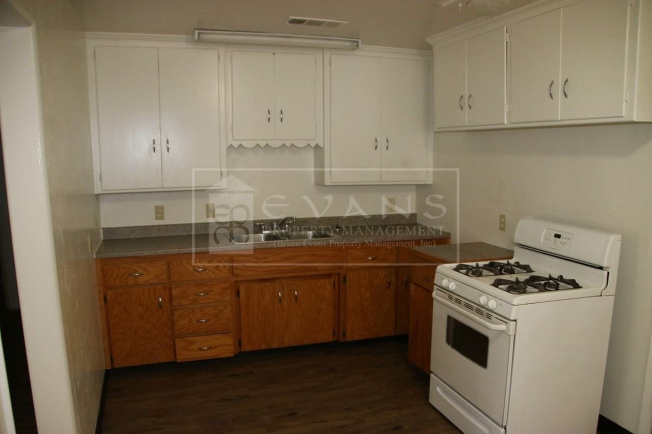 2925 E Westcott Ave - Photo 4 of 8