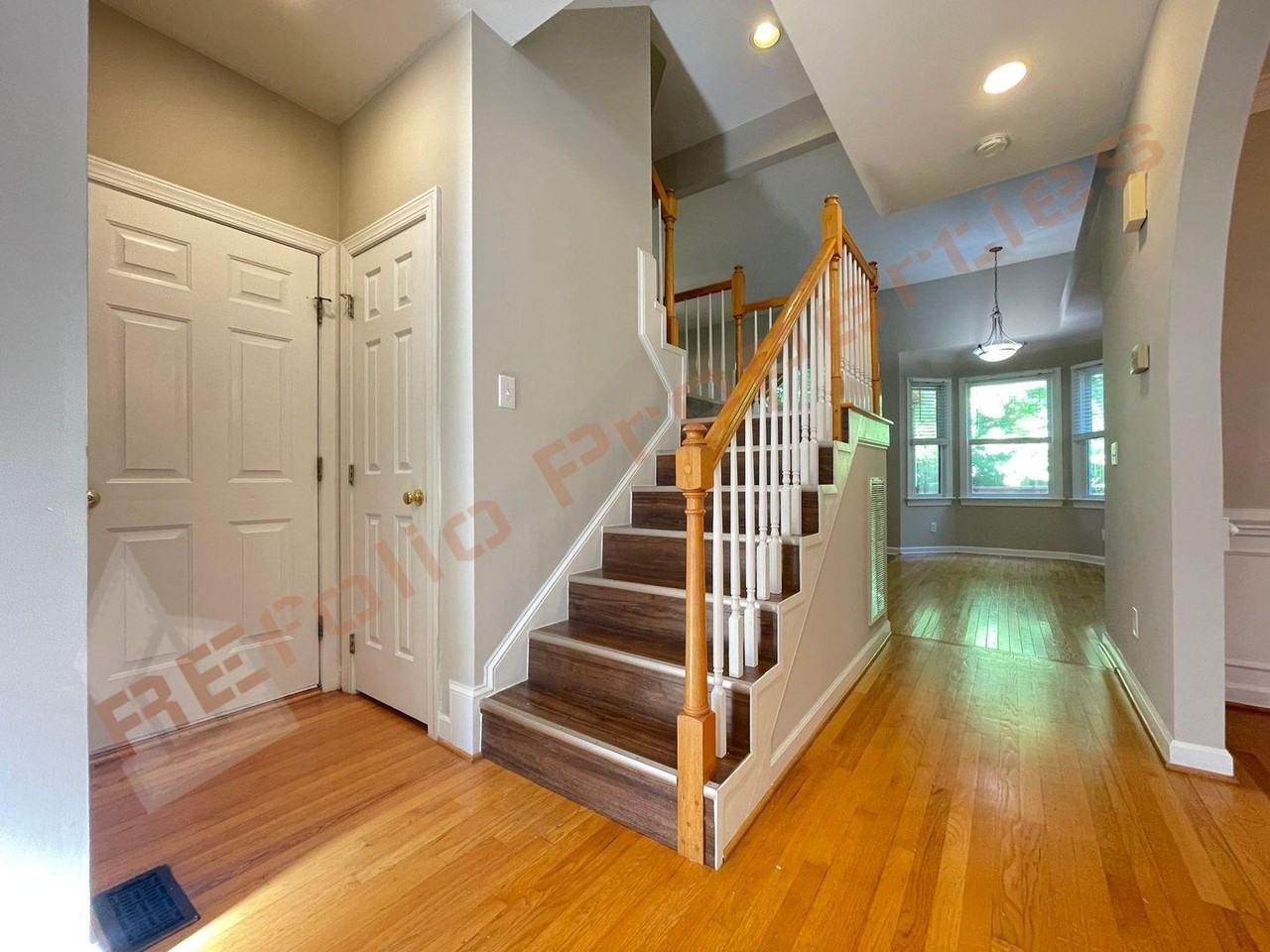 413 Perry Creek Dr - Photo 2 of 26