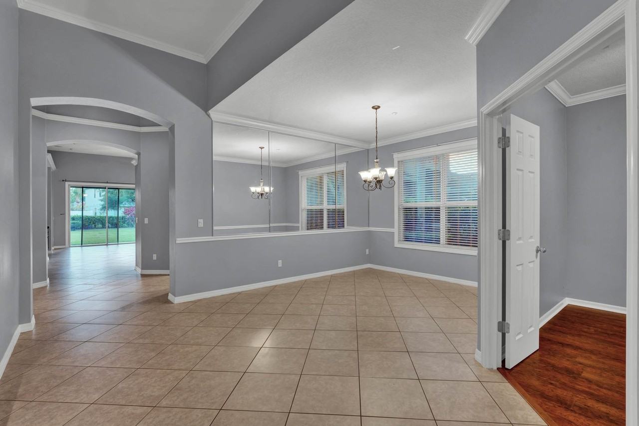 10029 Silk Grass Dr - Photo 3 of 23