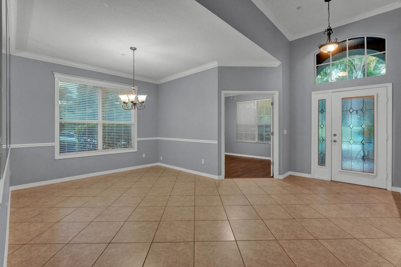 10029 Silk Grass Dr - Photo 5 of 23