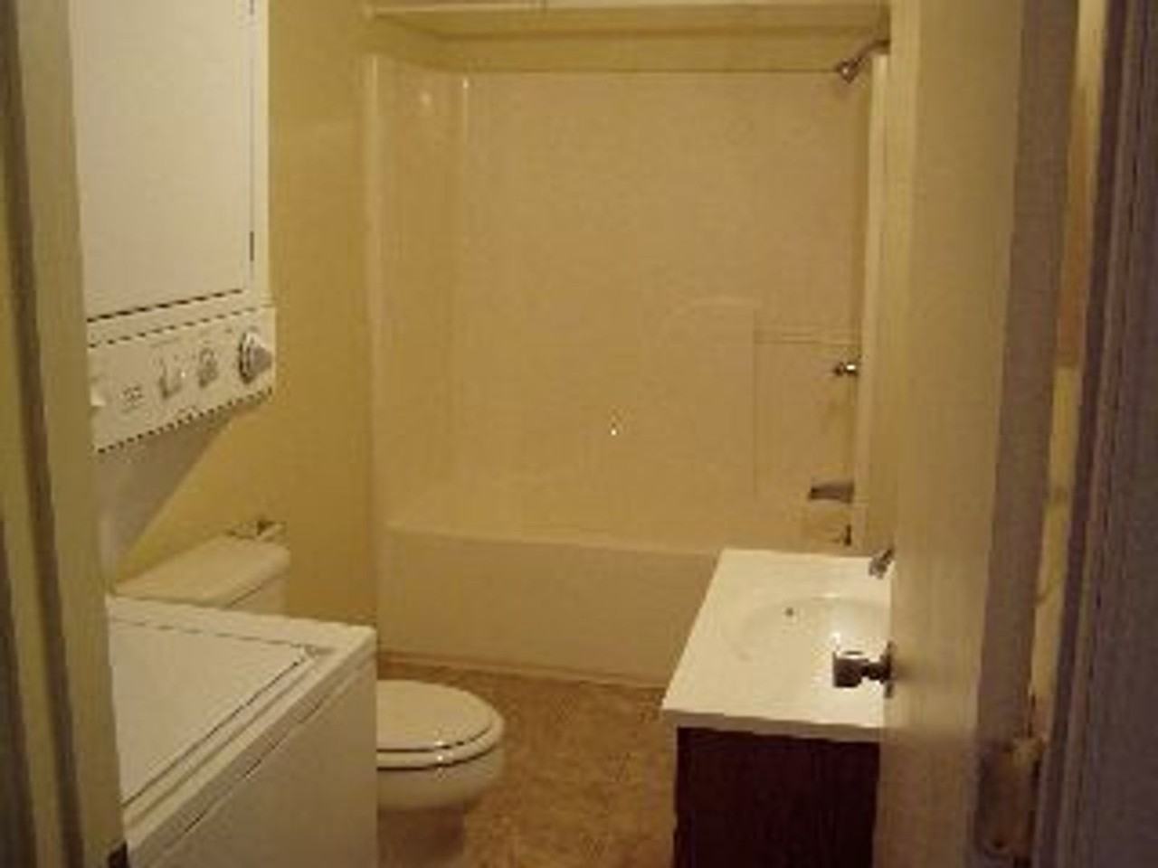 1926 Seabury Ave - Photo 6 of 6