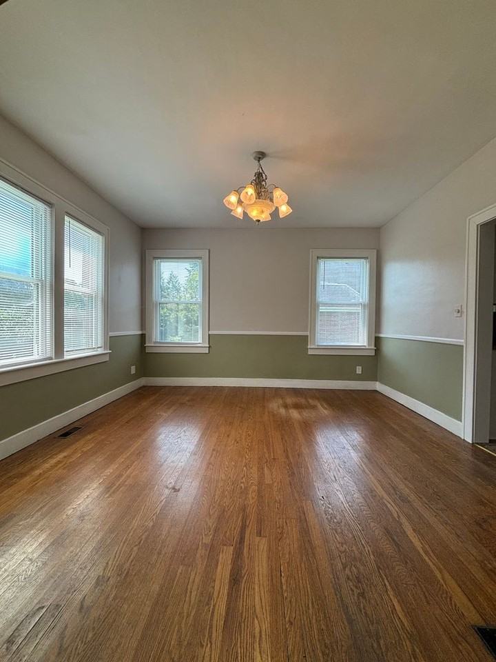 104 Fairway Dr - Photo 3 of 17
