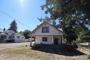 featured image of 292 Ne Alder St