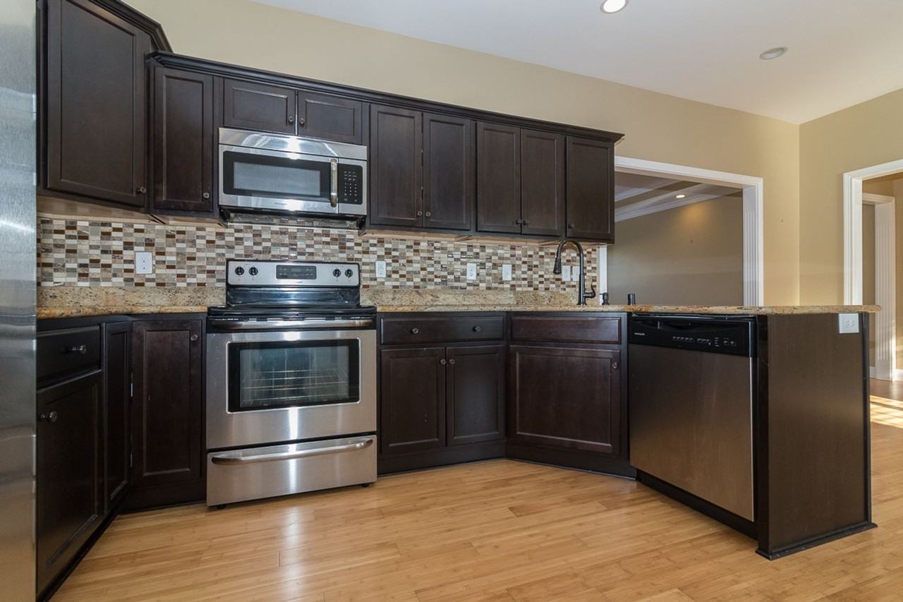 114 Lowball Ln - Photo 4 of 38