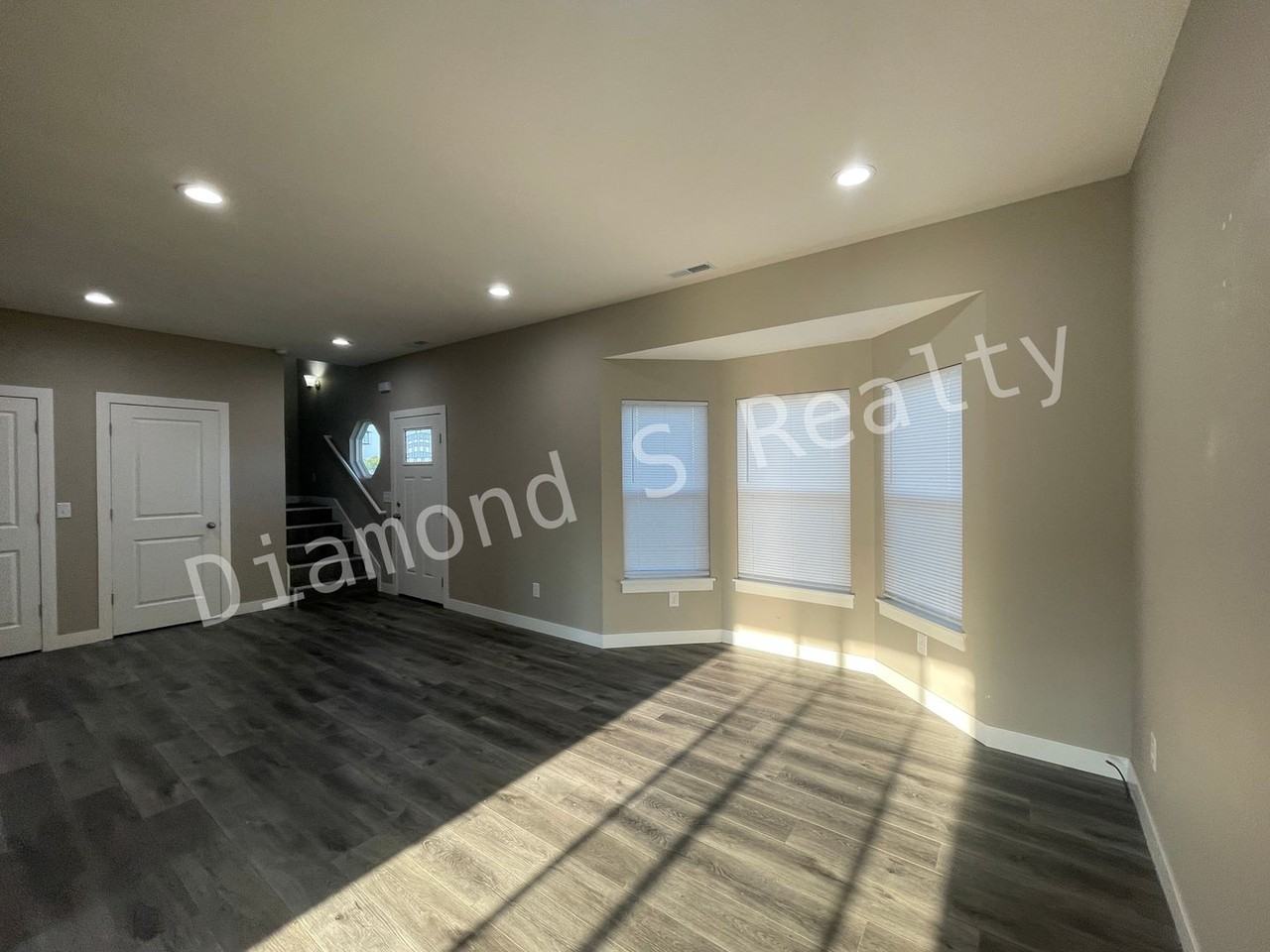 2108 N 26th St - Photo 4 of 24